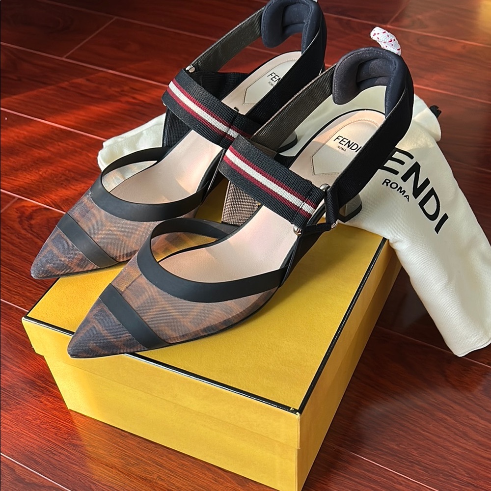 Fendi Collibri shoes. Size 39